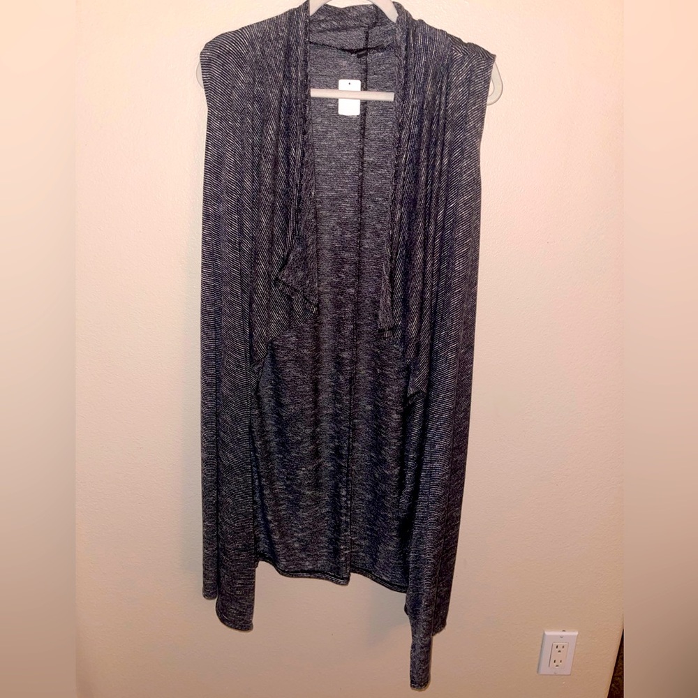 Love Tree NWT Oversized Waterfall Sleeveless Long‎ Cardigan size Small